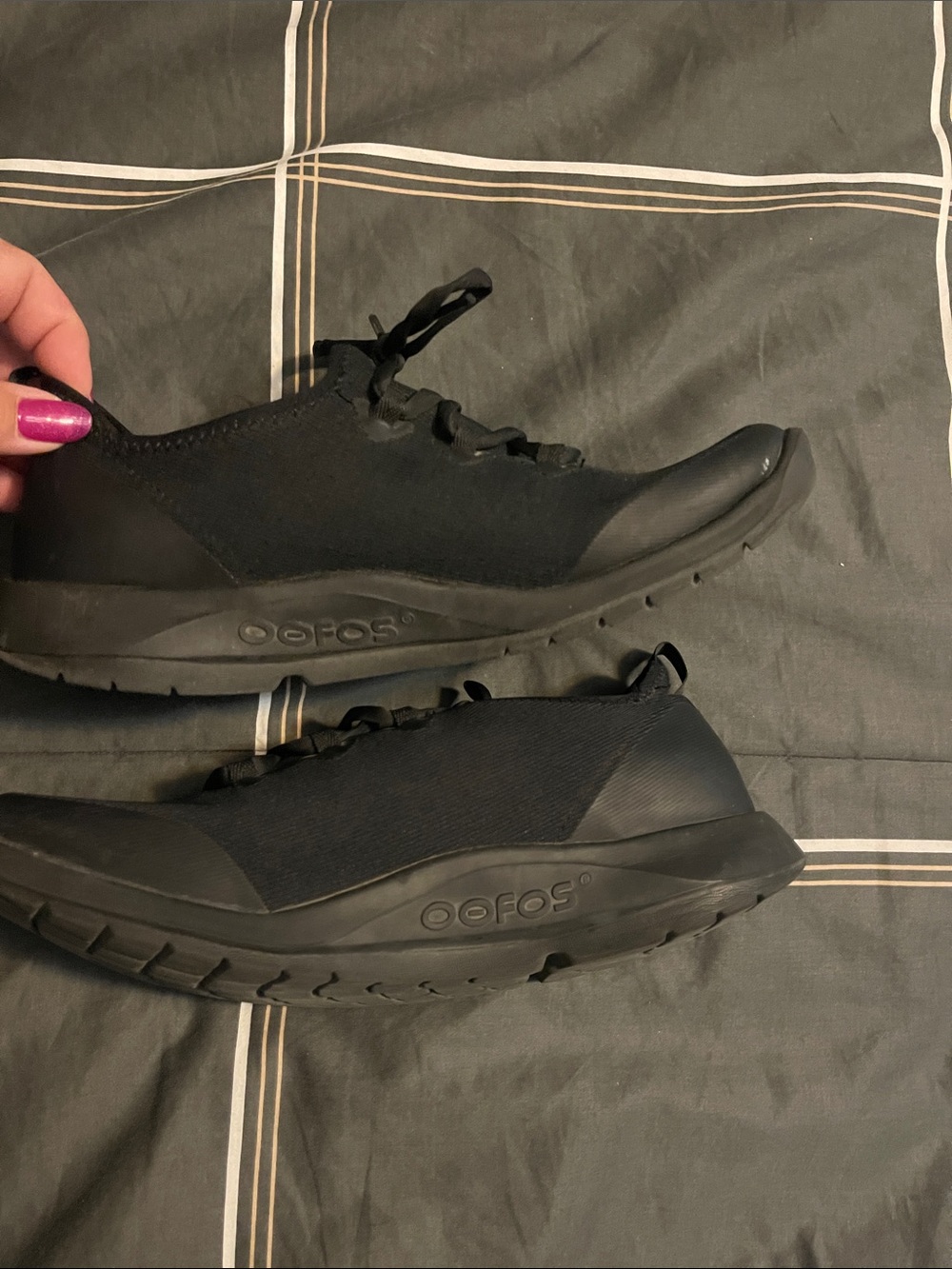 OOFOS Black Slip-On Athletic Sneakers - Picture 4 of 6